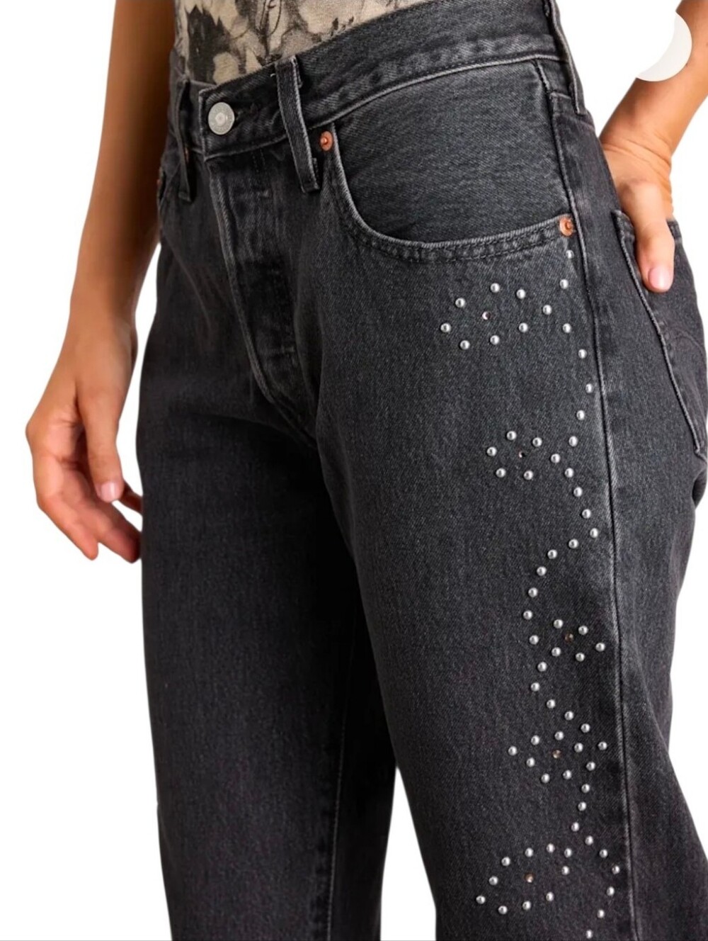 Levis 501 '90s Embellished Black Denim Jeans - Picture 4 of 11